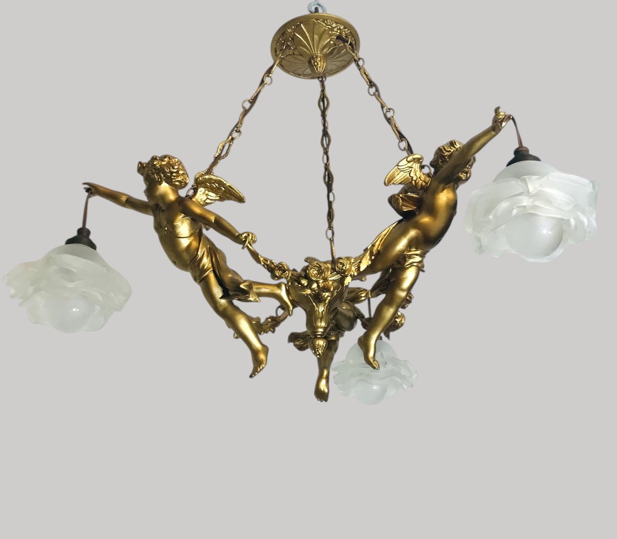 Chandelier With Angels-photo-2