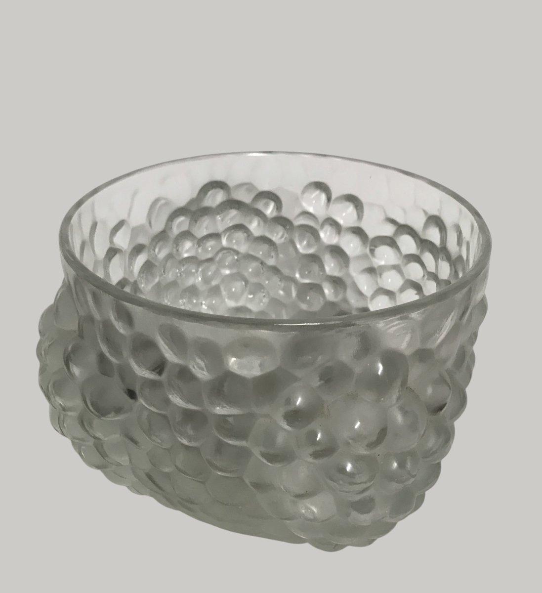 Coupe en verre à décor de grappes de raisin – Dans le goût de René Lalique-photo-1