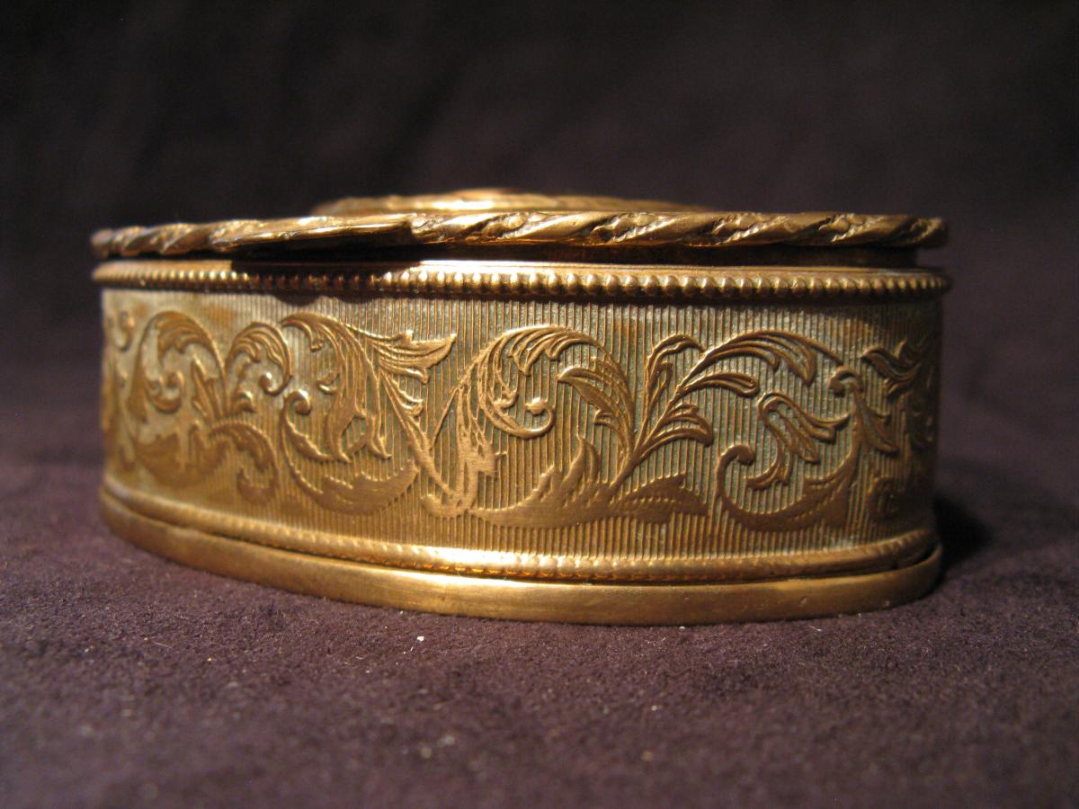 Miniature Jewelry Box On Porcelain XIX Century-photo-4