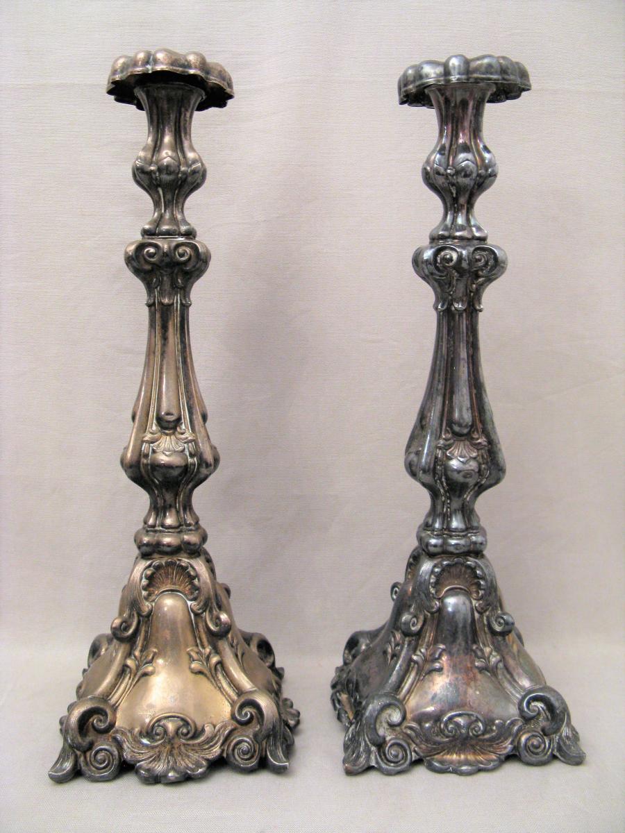 Paire de chandeliers d'église métal argenté XIX