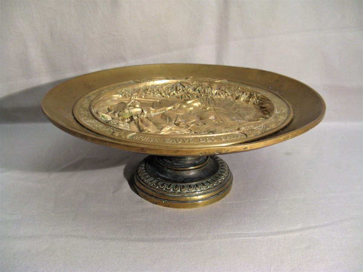 Bronze Cup Signed Charles Perron "moïse Saved From The Waters" Late XIX Early XX Th Century