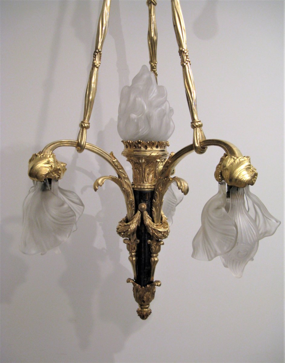 Grand lustre de style Louis XVI en bronze 4 lumières époque XX ème siècle-photo-1