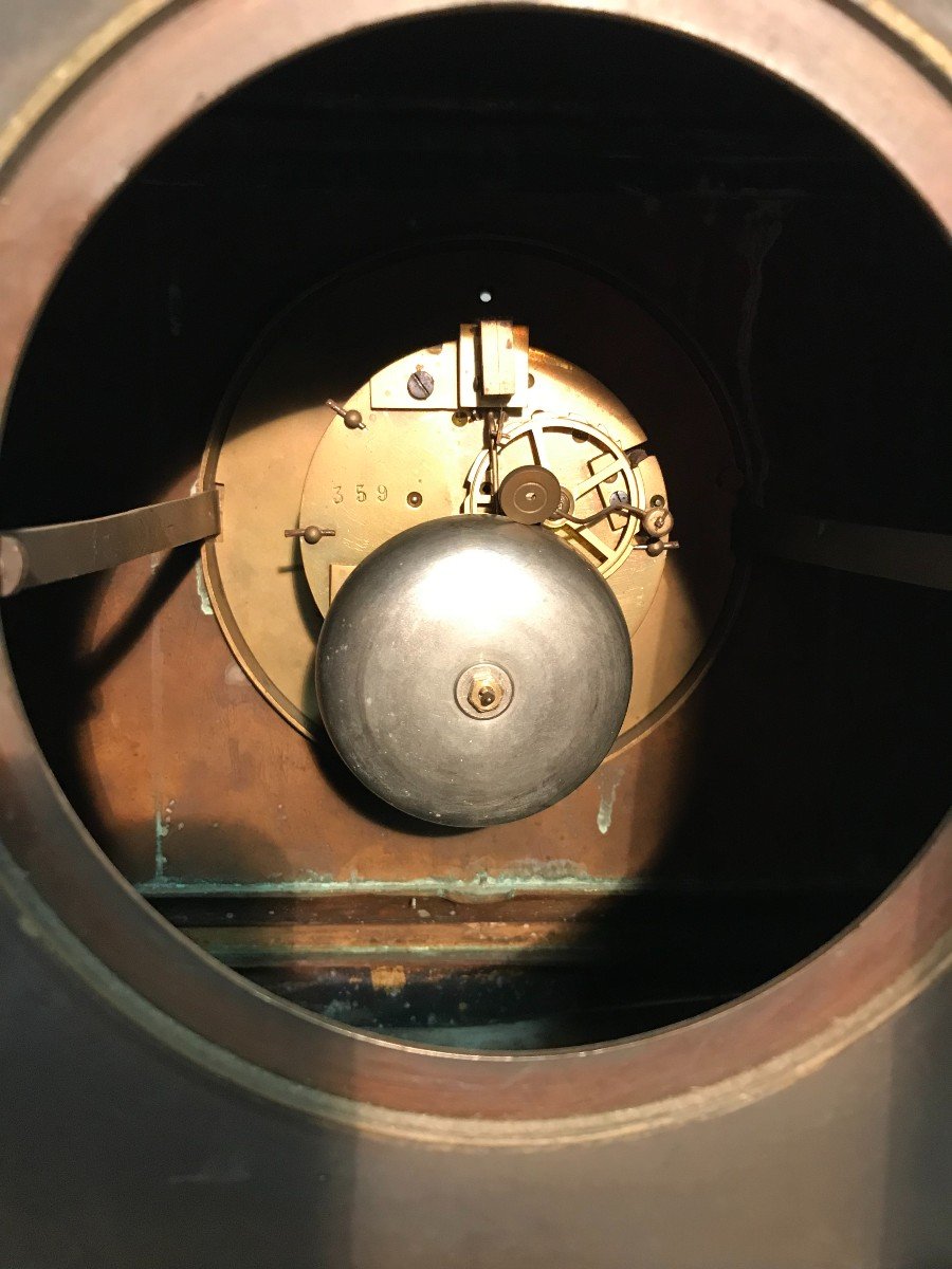 Pendule en bronze doré époque Restauration-photo-7
