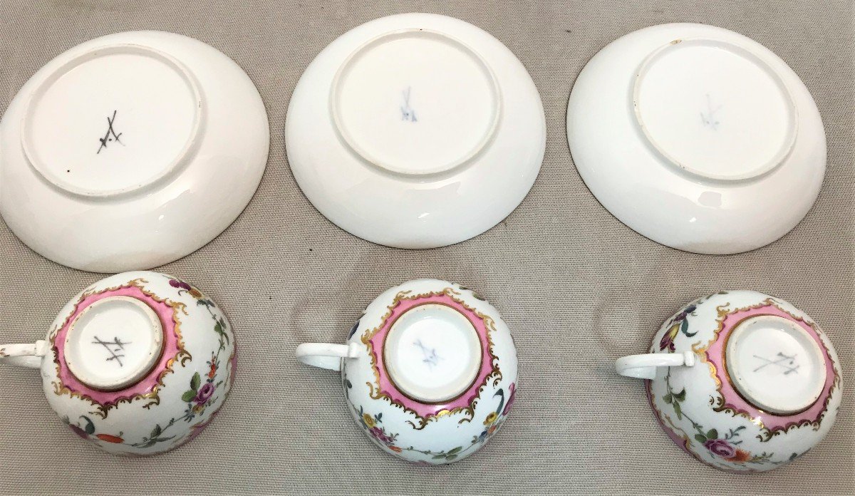 Tasses en porcelaine de Meissen époque XVIII ème siècle-photo-3