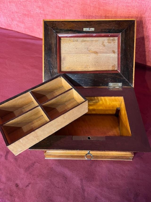 Small Sewing Box-photo-4