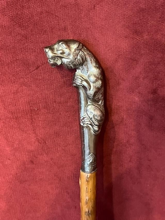 Canne pommeau lionne