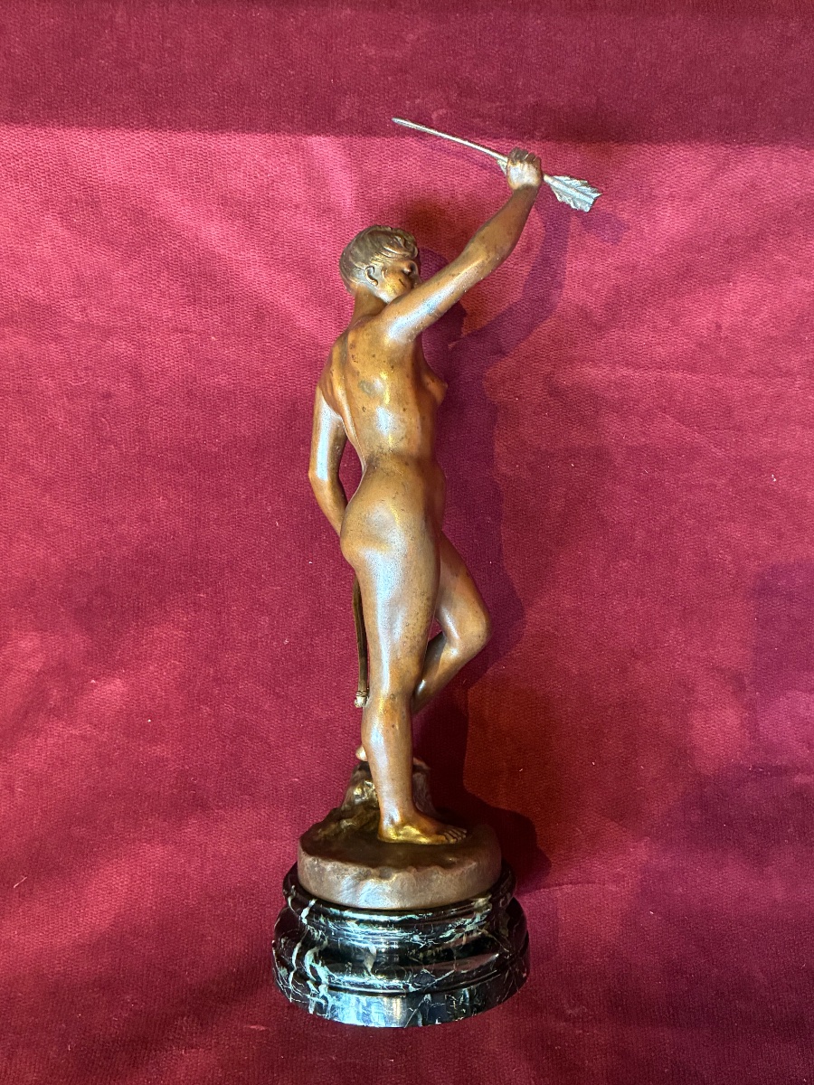 Bronze Statue Of Diana The Huntress -photo-1
