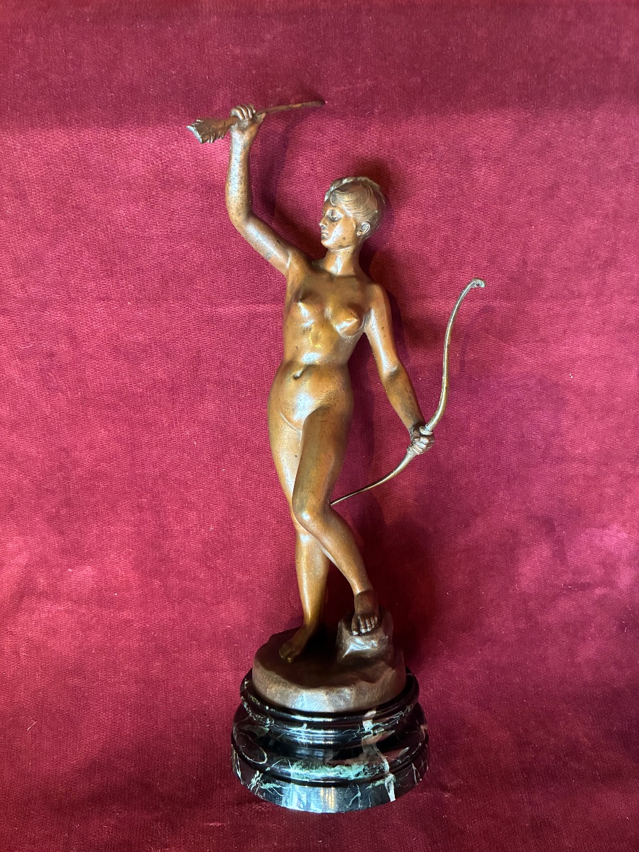 Bronze Statue Of Diana The Huntress 
