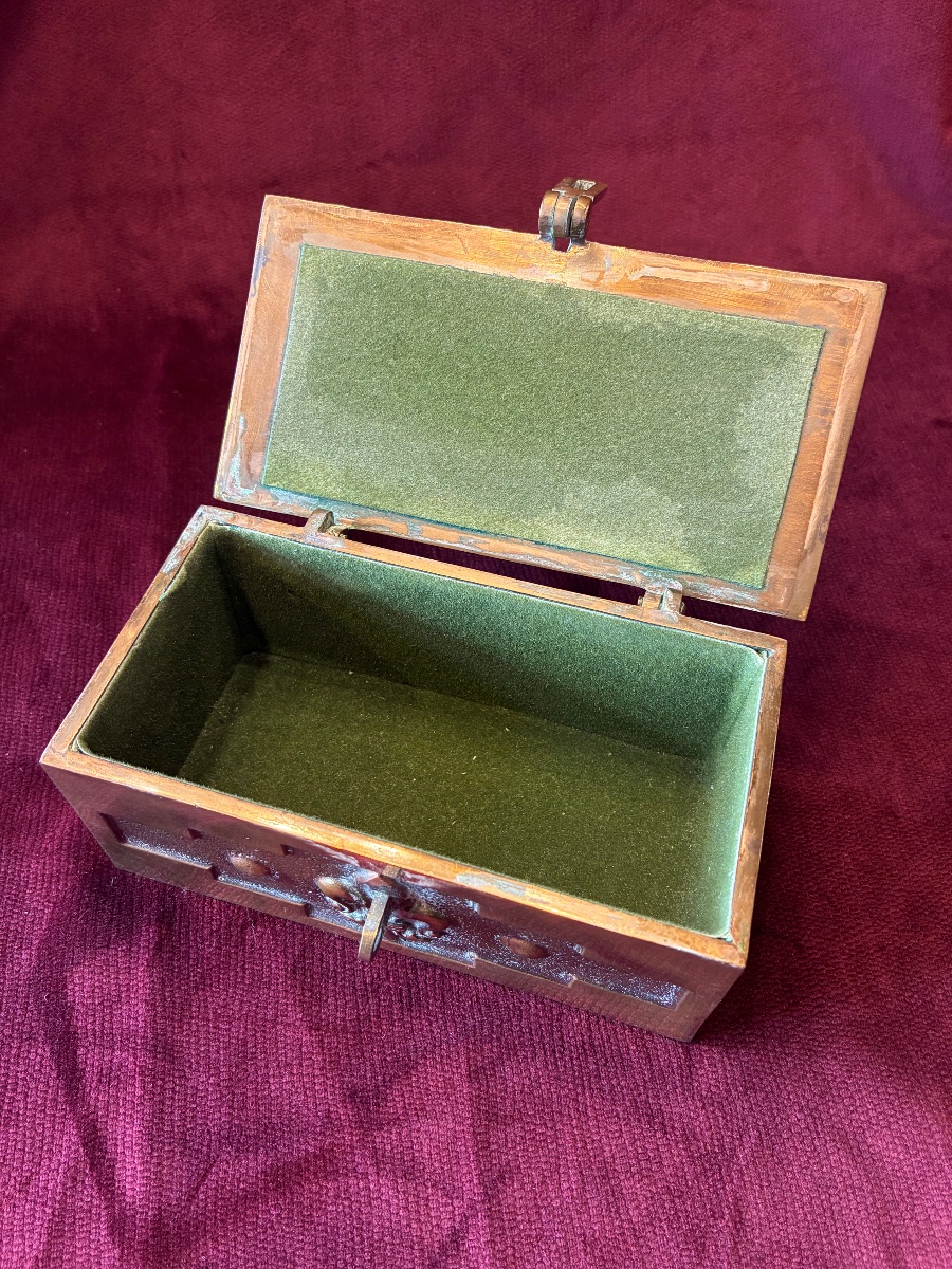 Small Bronze Chest, Late 19th Century -photo-1