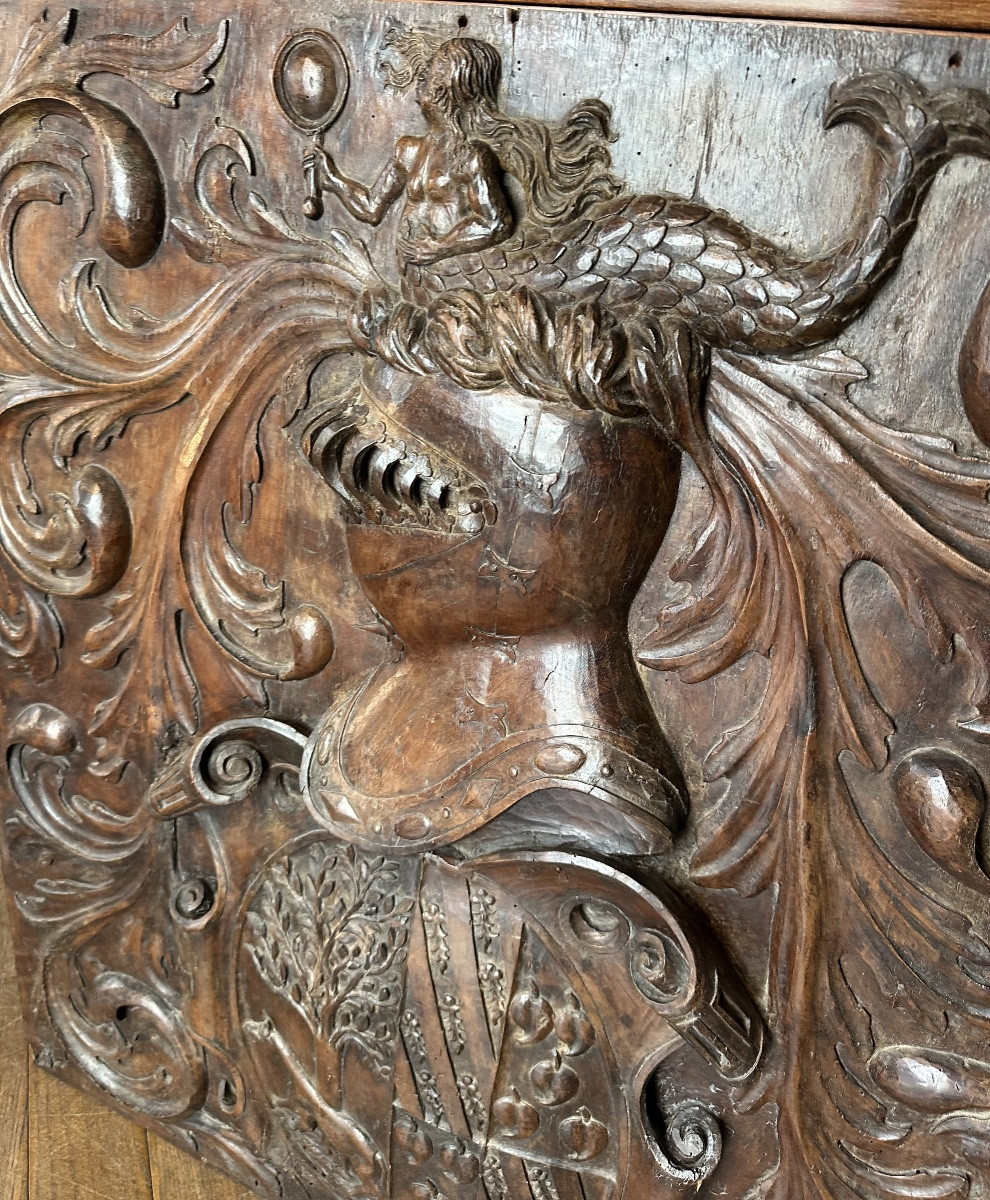 Coat Of Arms Sculpted In The Round, Early 17th Century, On A Walnut Panel-photo-3