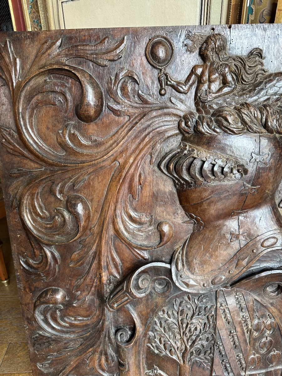 Coat Of Arms Sculpted In The Round, Early 17th Century, On A Walnut Panel-photo-4