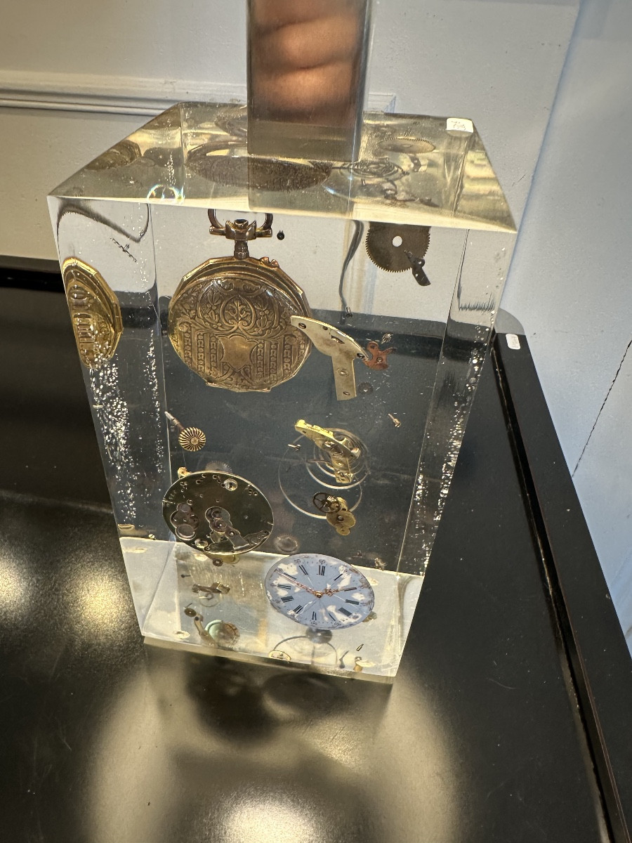 Lamp In Lucite La Montre By Pierre Giraudon 1970-photo-1