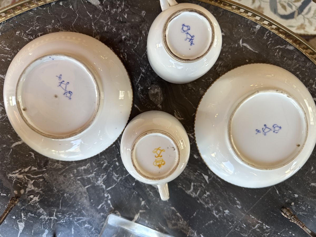 Paire de tasses et soucoupes pâtes tendres Sevres 18eme-photo-3