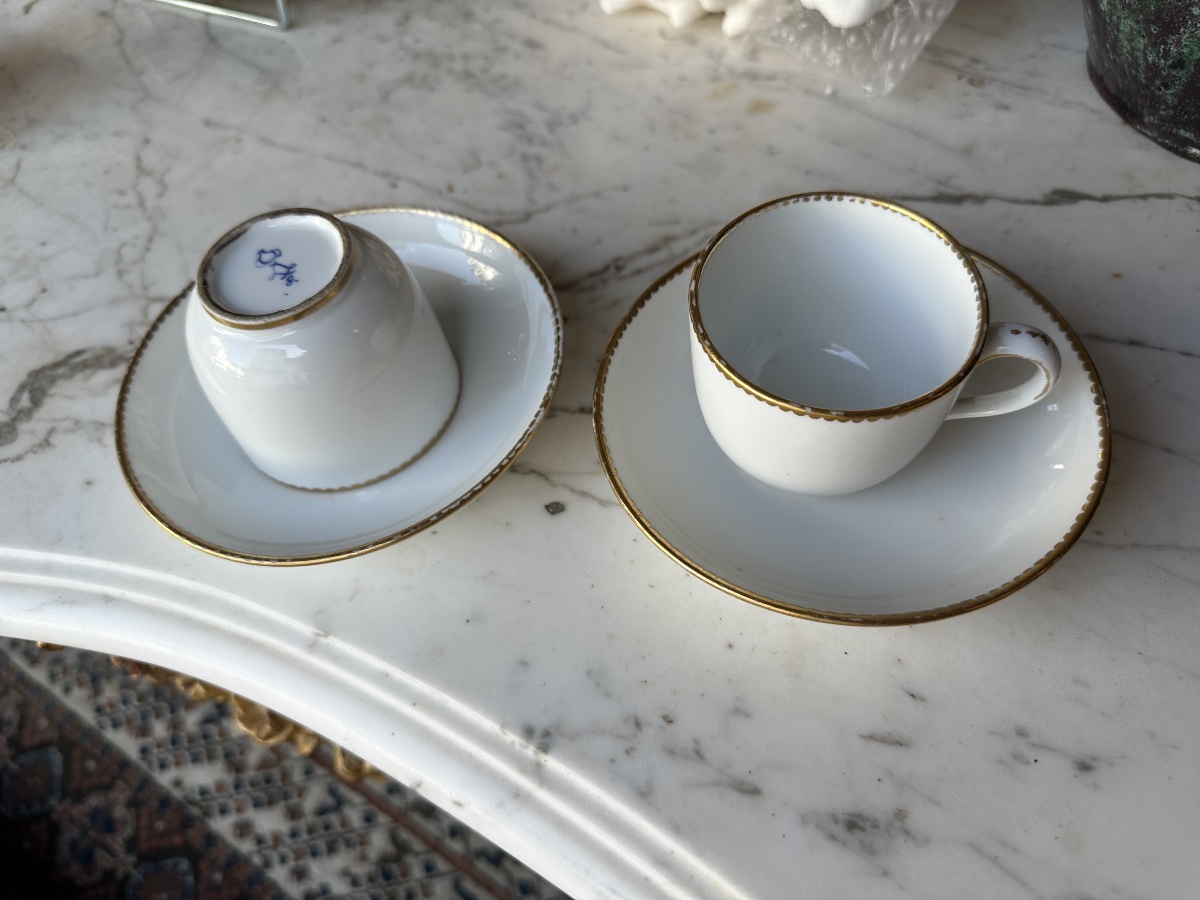 Paire de tasses et soucoupes pâtes tendres Sevres 18eme-photo-6