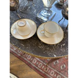 Paire de tasses et soucoupes pâtes tendres Sevres 18eme