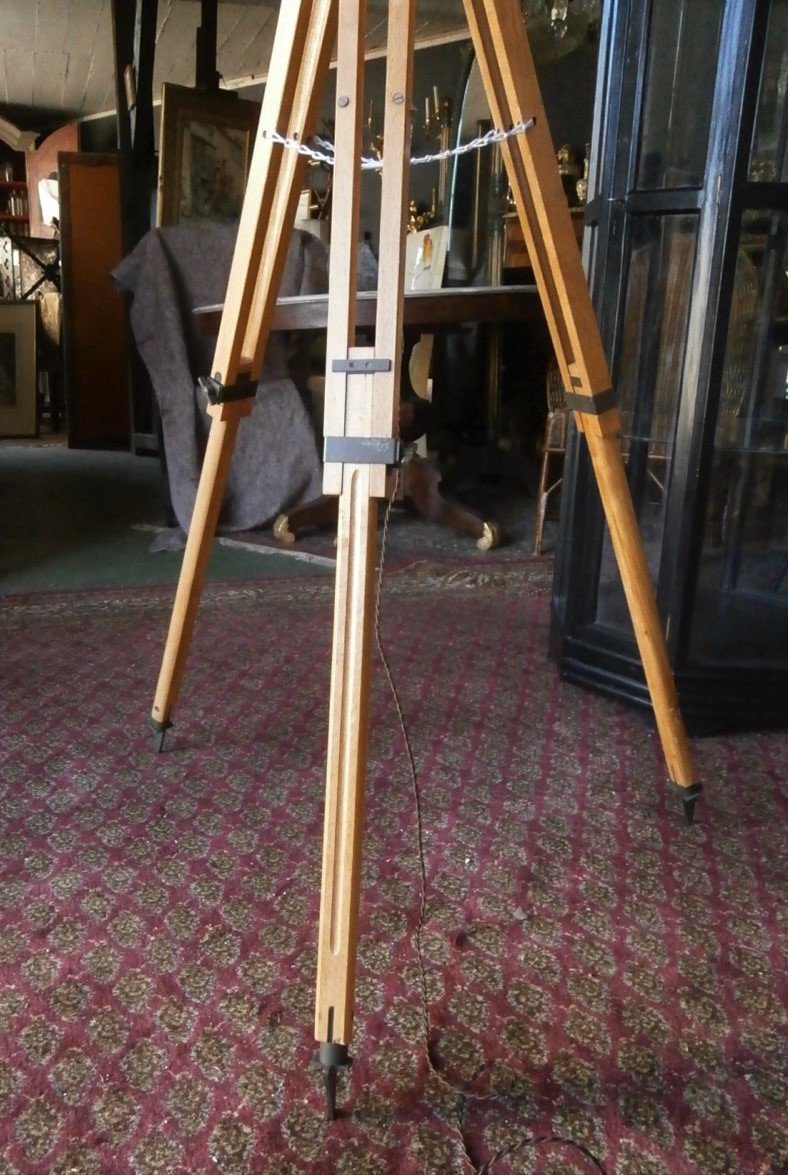 Theodolite Foot Mounted In Lamp.-photo-3