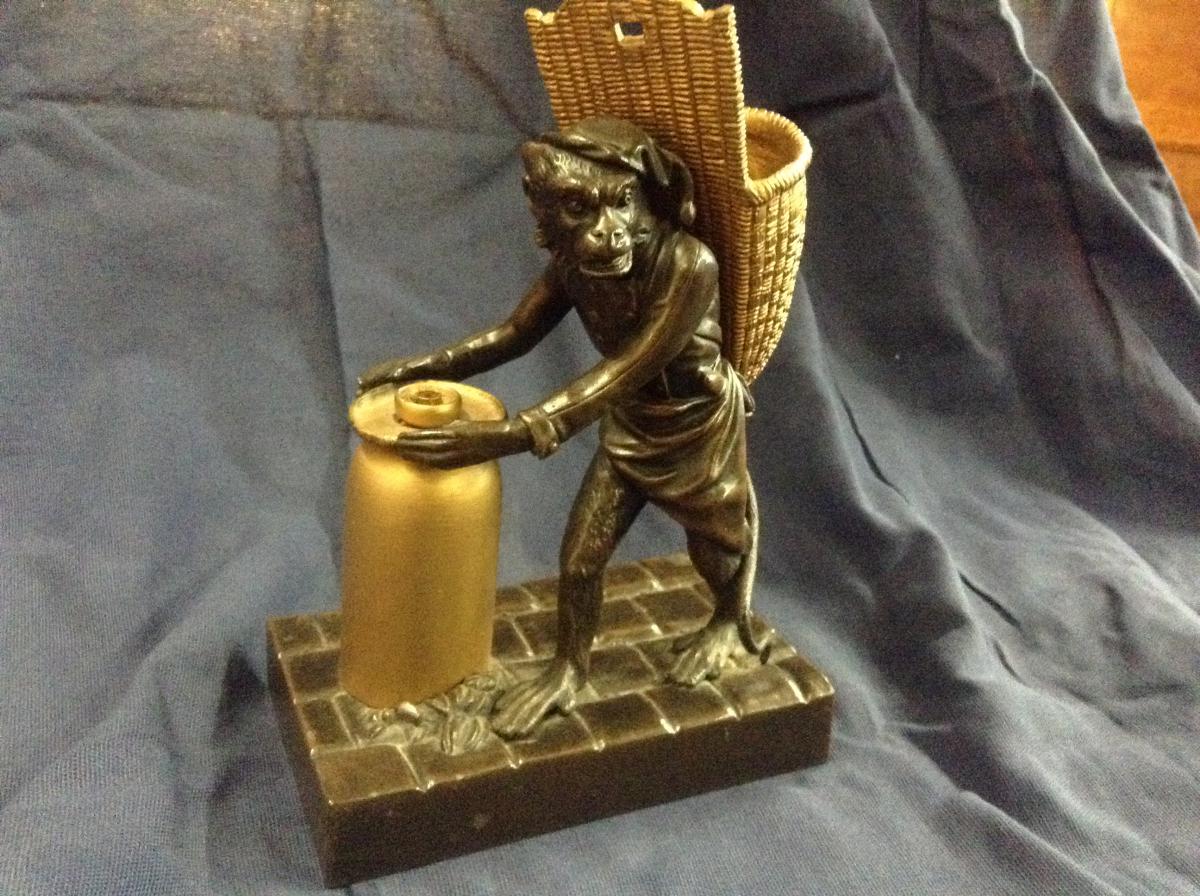 Amusant Bronze Représentant Un Singe Déguisé En Boulanger, Début XXème-photo-3
