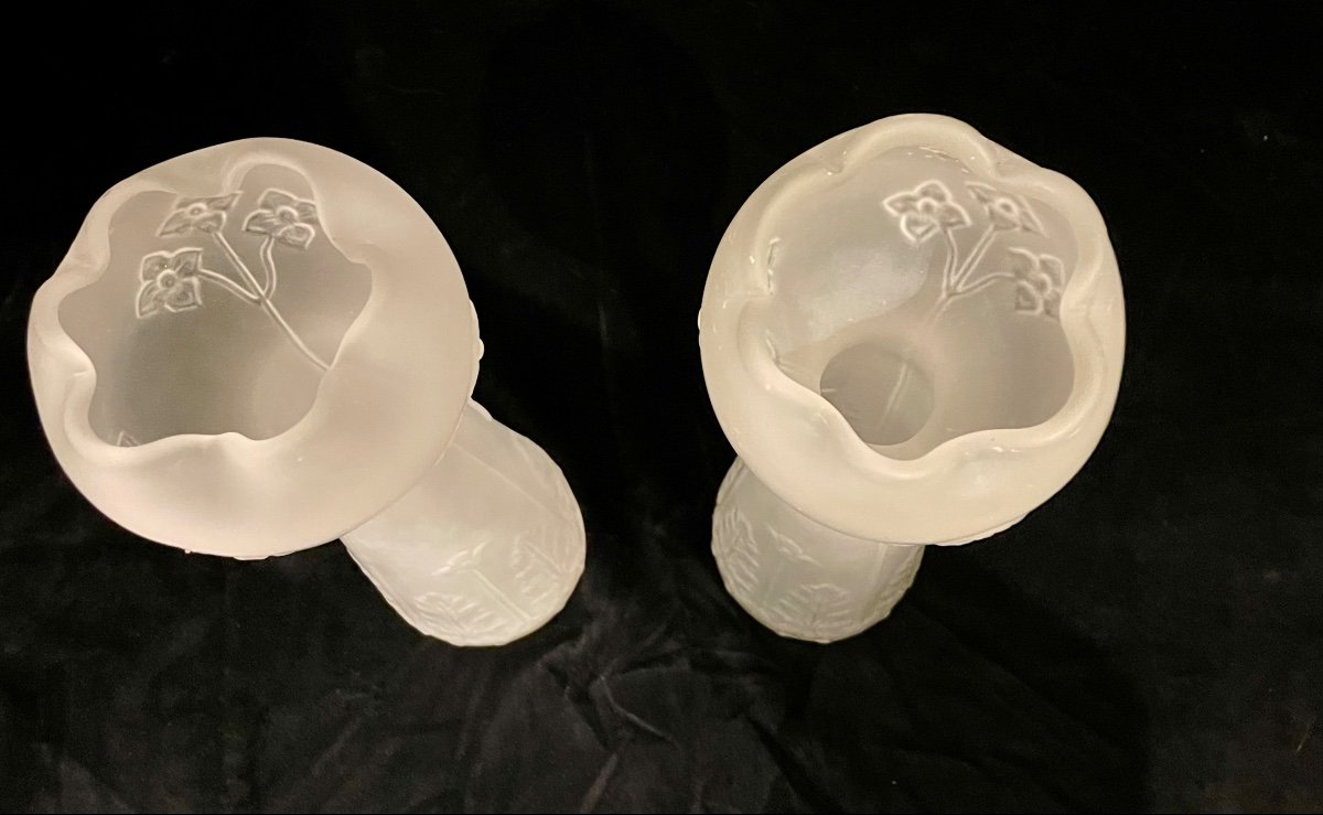 Pair Of Bulb Vases-photo-4