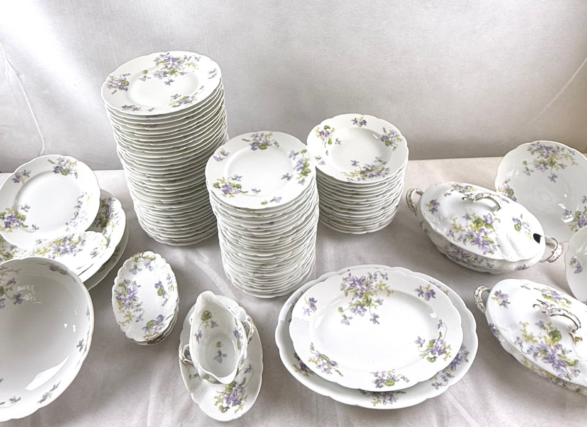 Service de Table Porcelaine Limoges C.Ahrenfeldt  96 pièces