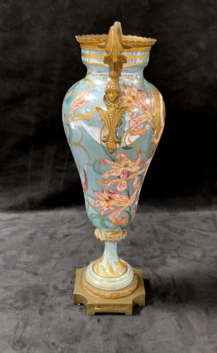 Vase Art Nouveau porcelaine et bronze Signé Sèvres-photo-4