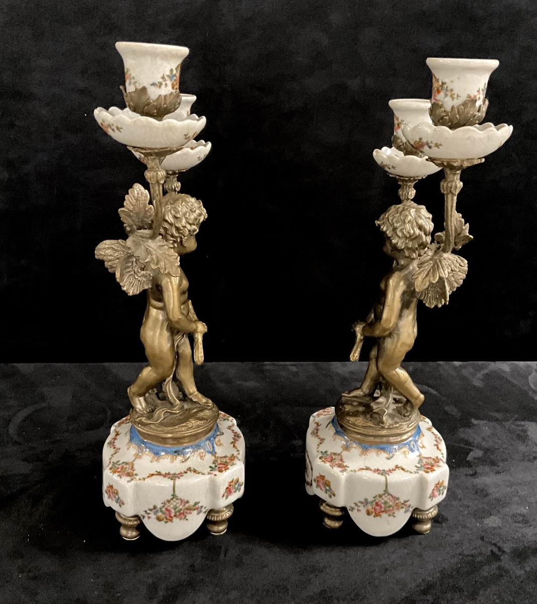 Paire de Bougeoirs Angelots Porcelaine et Bronze-photo-3