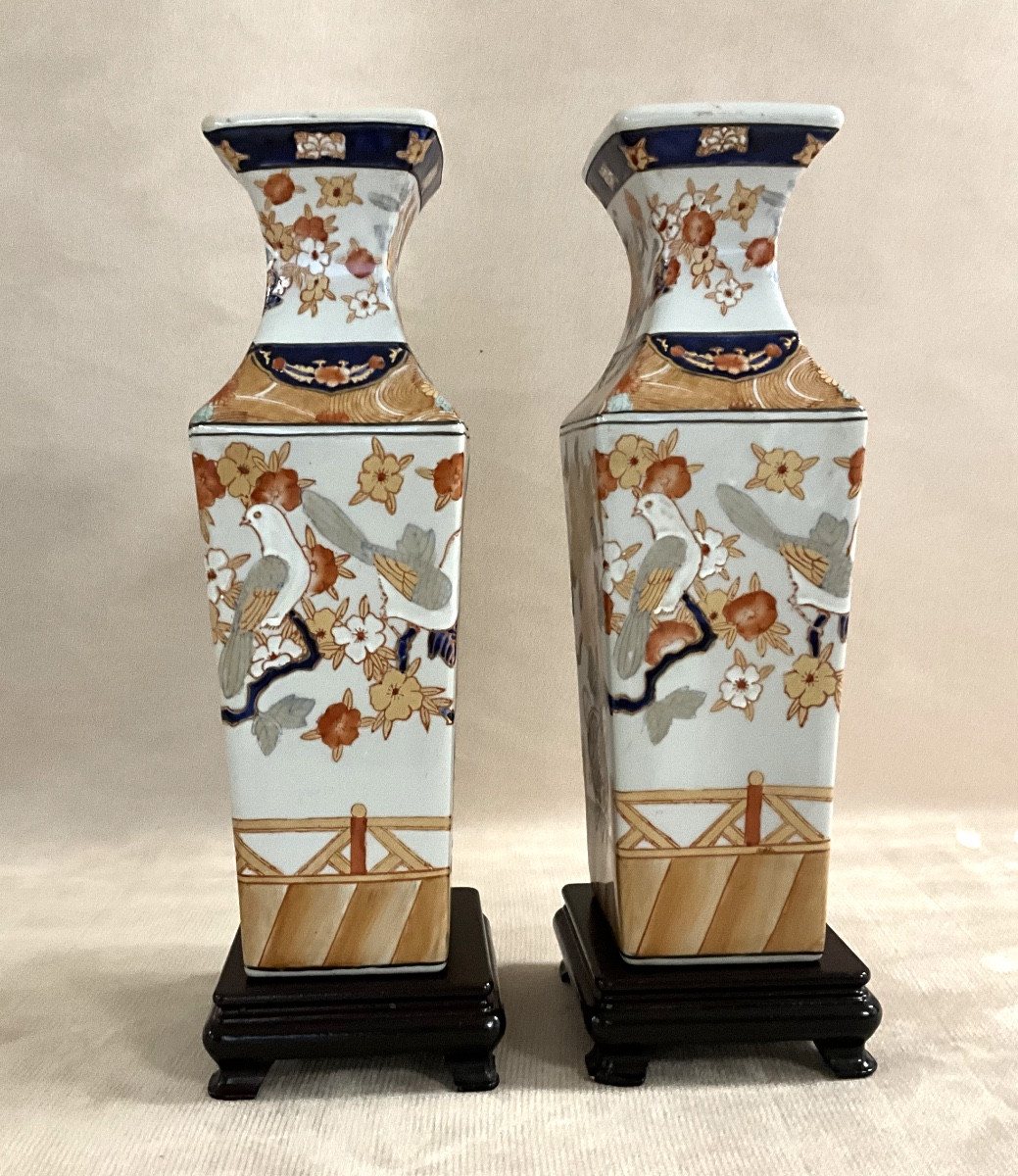 Pair Of Imari Vases-photo-4