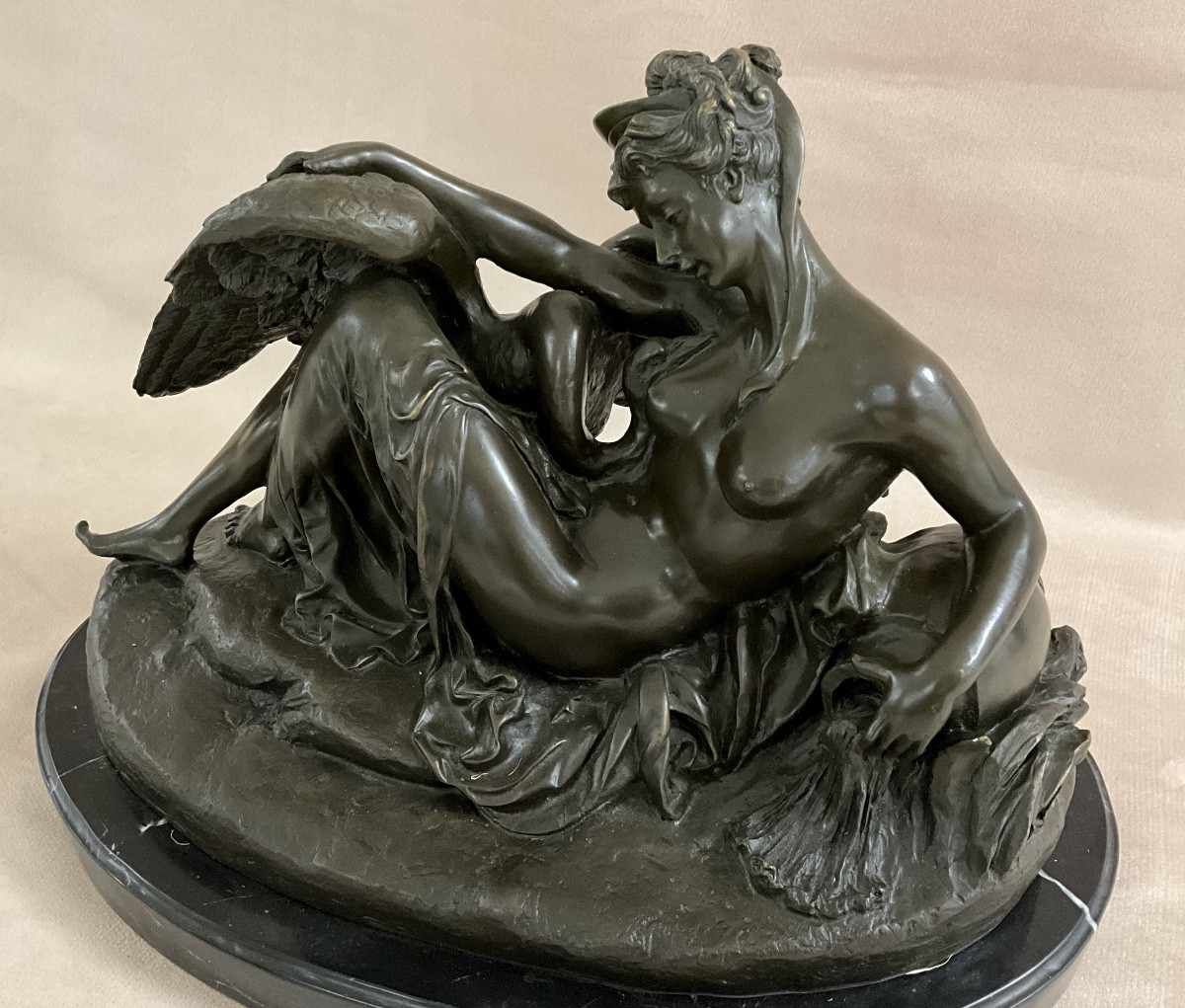 Sculpture Léda et le Cygne de Carrier Belleuse-photo-2