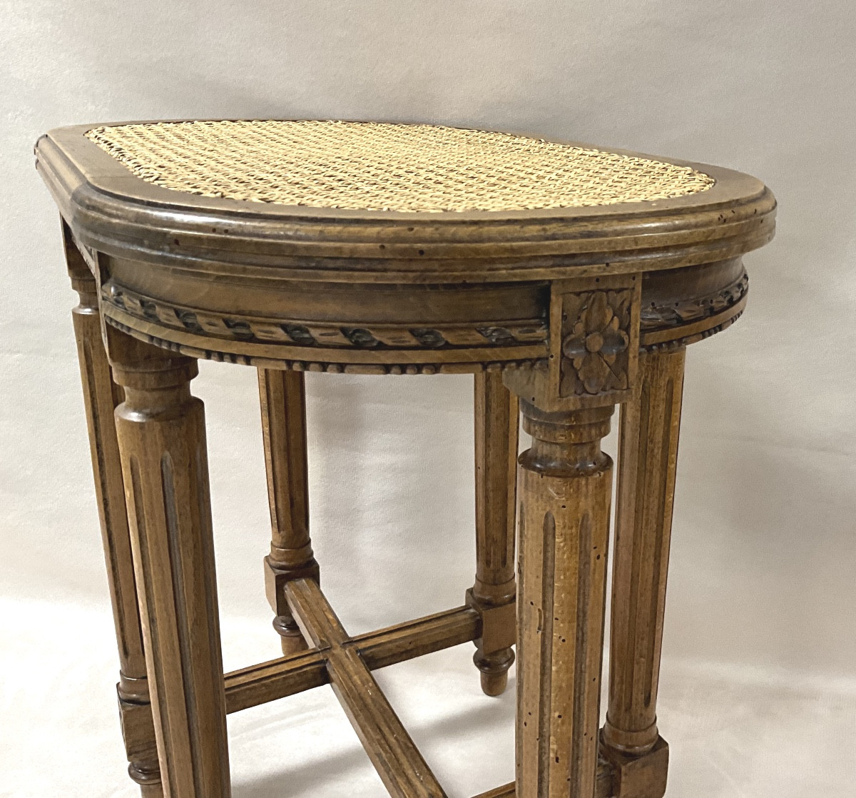 Louis XVI Style Side Table-photo-6