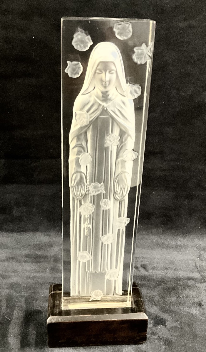 Sculpture Sainte Thérèse de l’Enfant Jesus signée Lalique France-photo-1