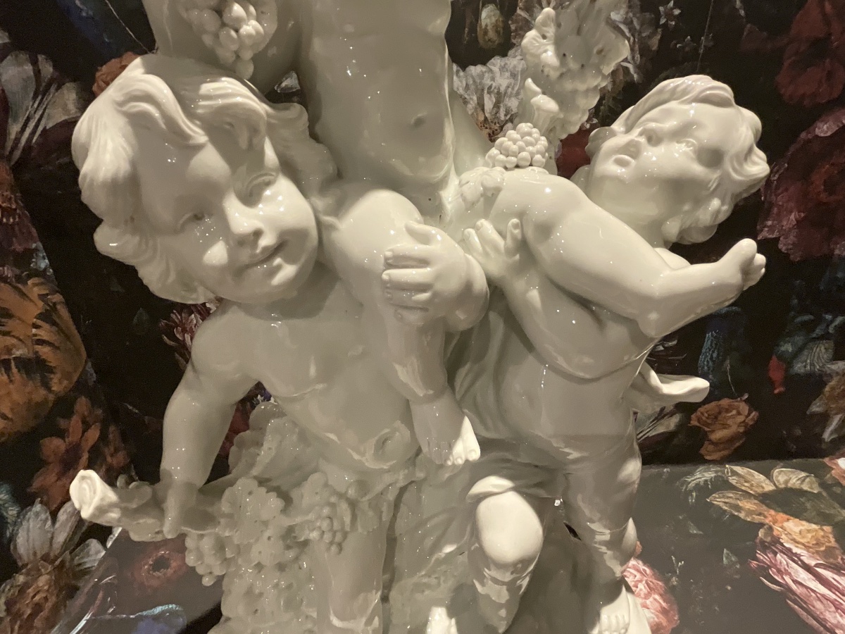 Groupe trois Amours vendangeurs  Porcelaine blanche signé Ranieri-photo-2