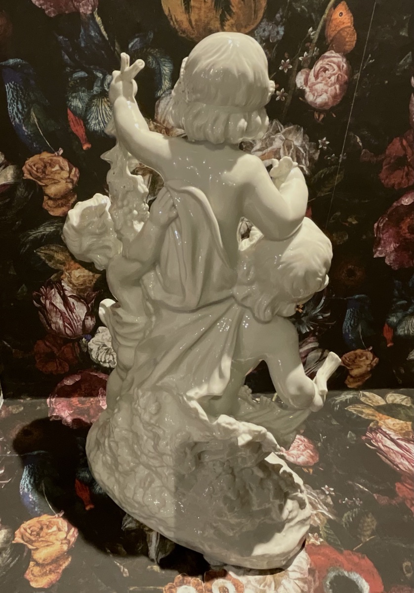 Groupe trois Amours vendangeurs  Porcelaine blanche signé Ranieri-photo-6