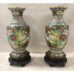 Grande Paire de Vases Cloisonnés