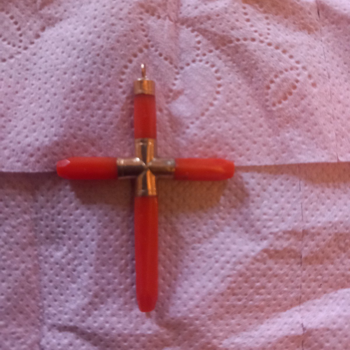 Small Cross Pendant, In Coral And Gold. Early 20th Century.-photo-2