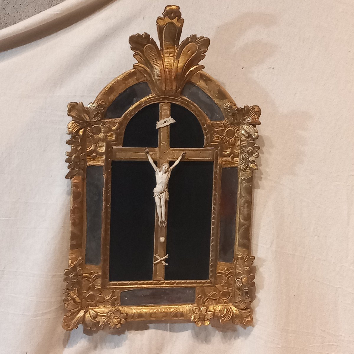 Ivory Christ In Its Carved And Gilded Wooden Frame, Called "bed Base".