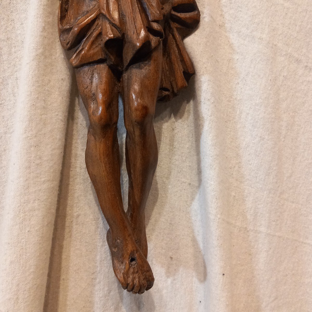 Christ en croix, en tilleul patiné, Provence, époque 18ème.-photo-4