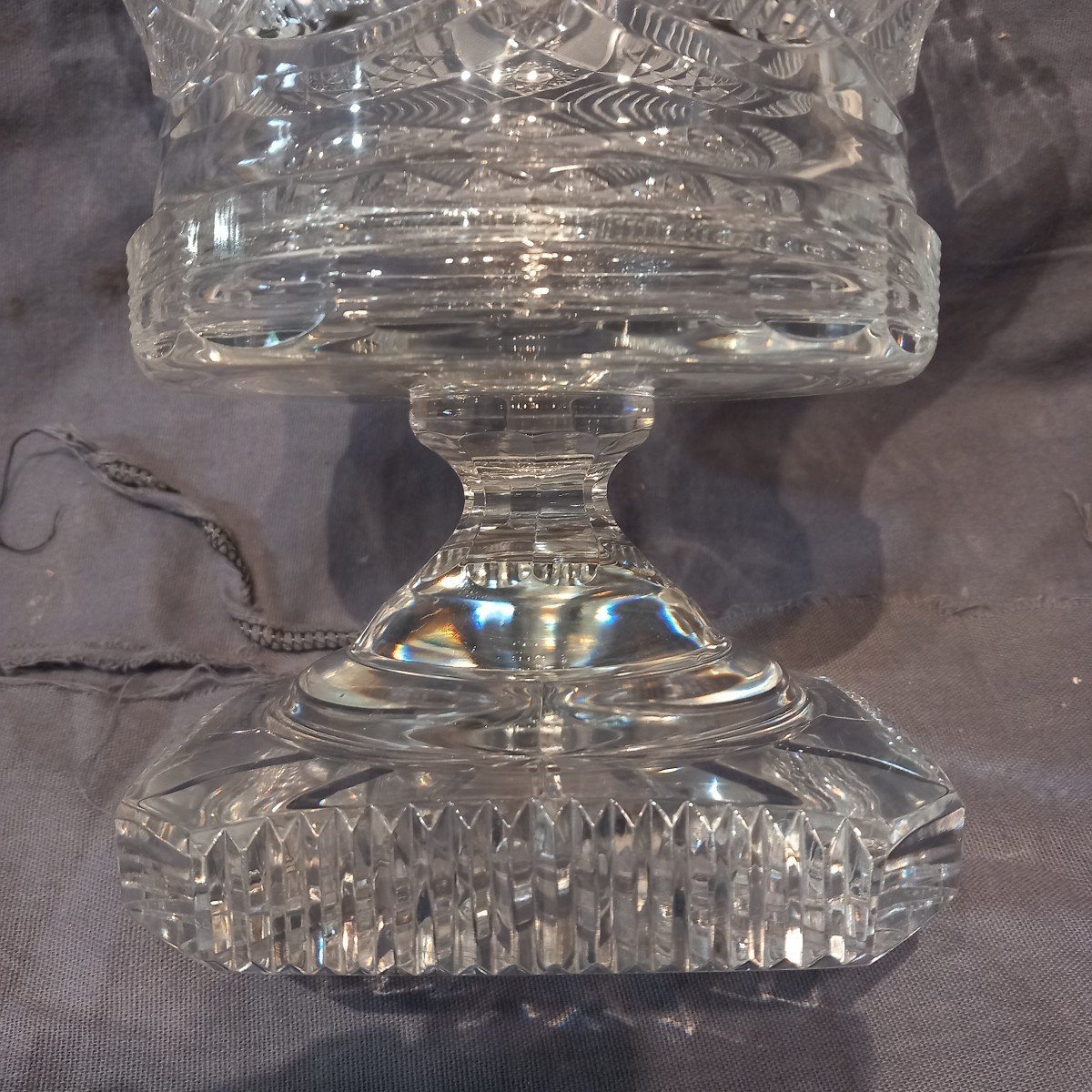 Vase-cratère en cristal taillé, Bohême début 20ème.-photo-3