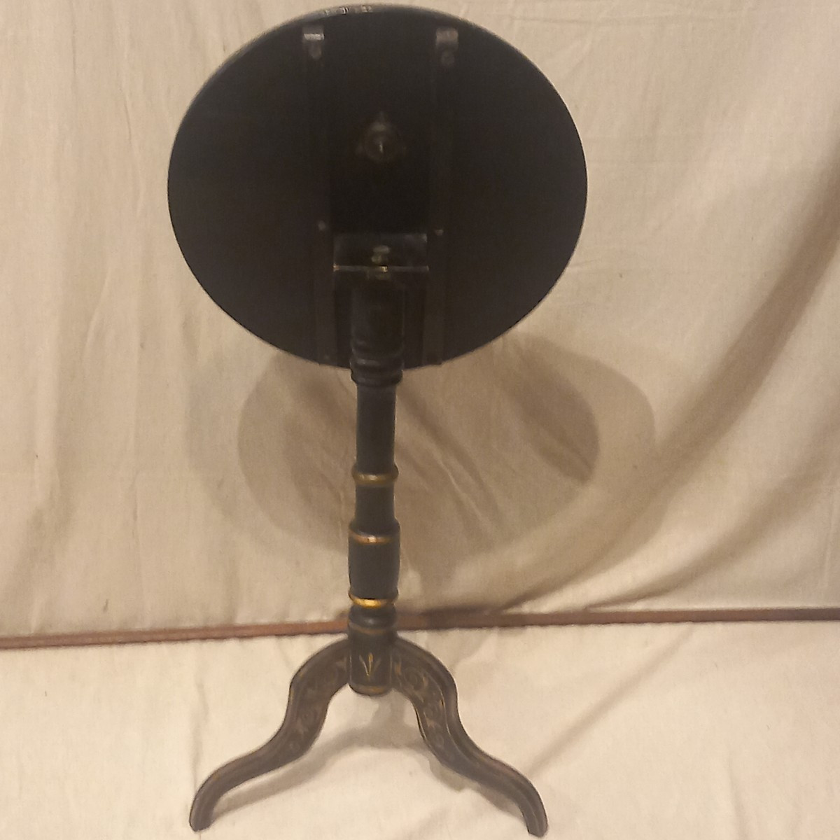 Guéridon d'époque Napoléon III, bois laqué et burgauté.-photo-3