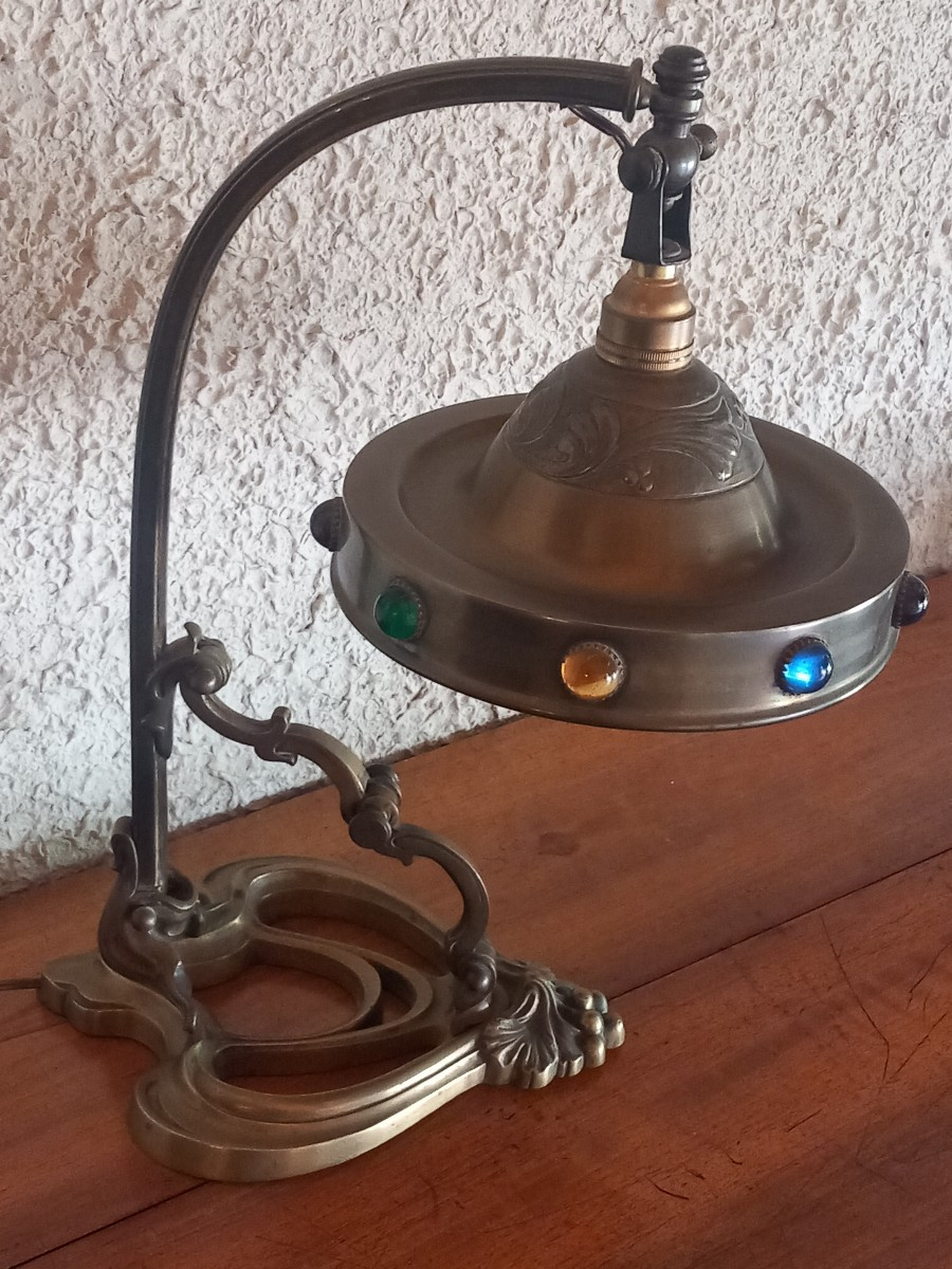 Lampe de bureau Art Nouveau, en bronze et cabochons.-photo-2