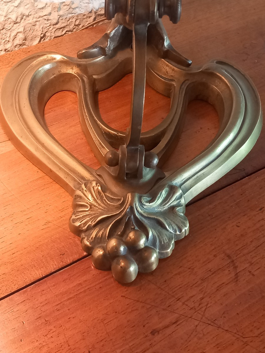 Lampe de bureau Art Nouveau, en bronze et cabochons.-photo-6