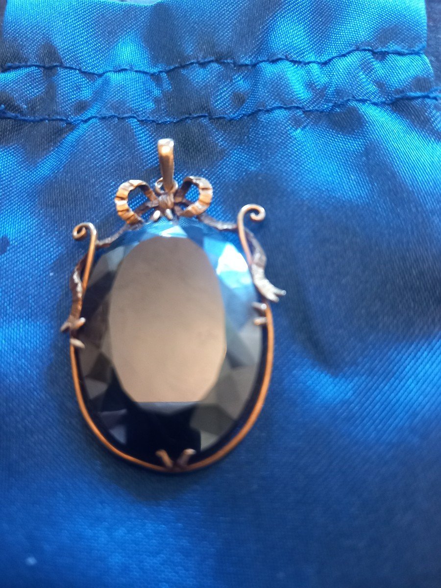 Yellow Gold And Blue Topaz Pendant.-photo-3