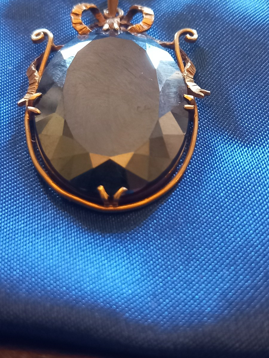 Yellow Gold And Blue Topaz Pendant.-photo-4