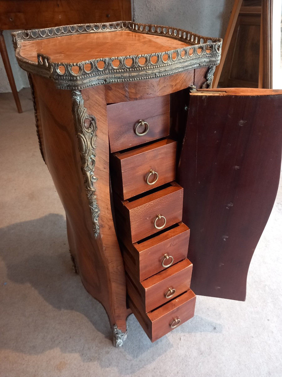 19th Century 'sheath' Shaped Chiffonier.-photo-2