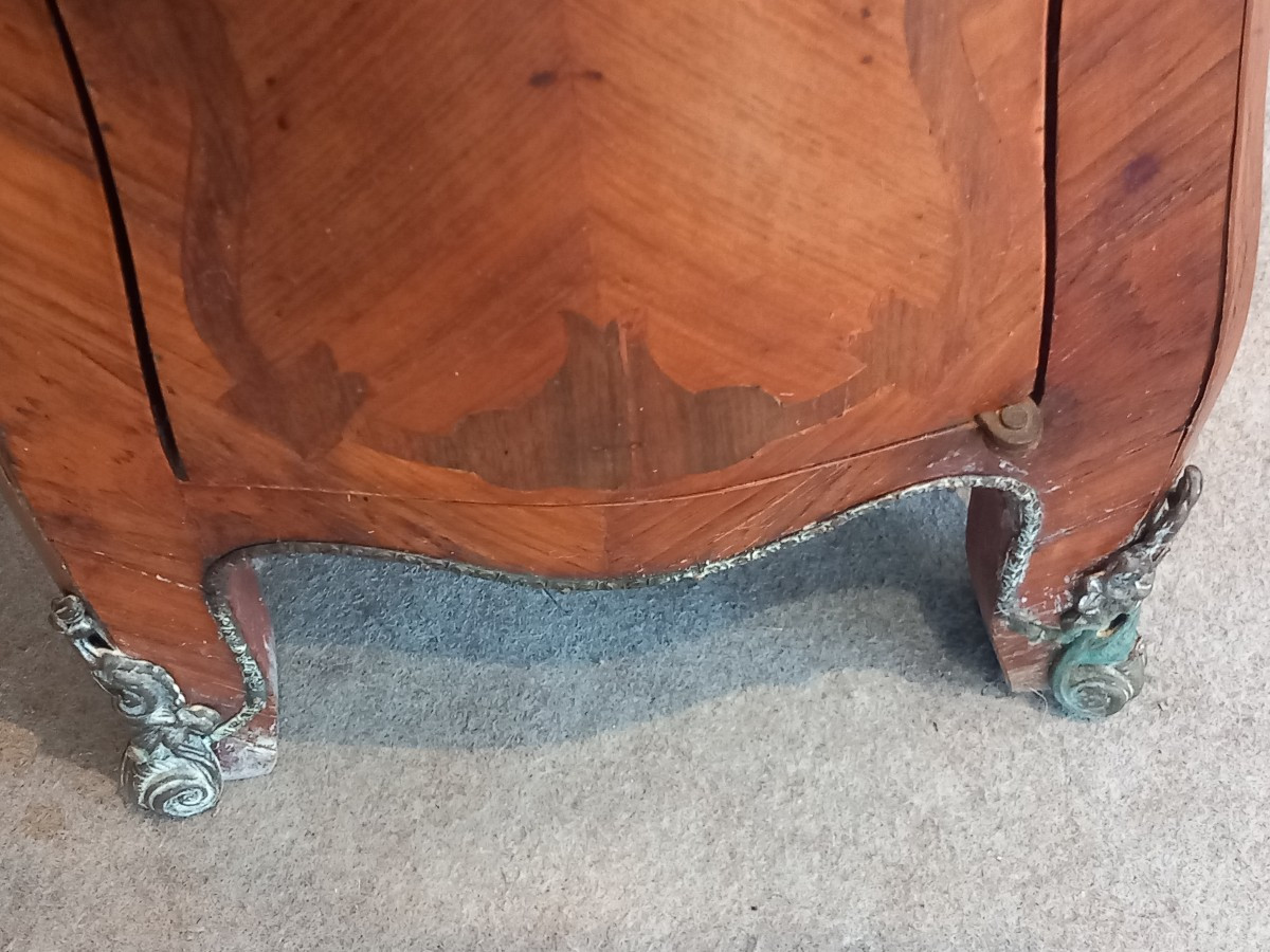 19th Century 'sheath' Shaped Chiffonier.-photo-5