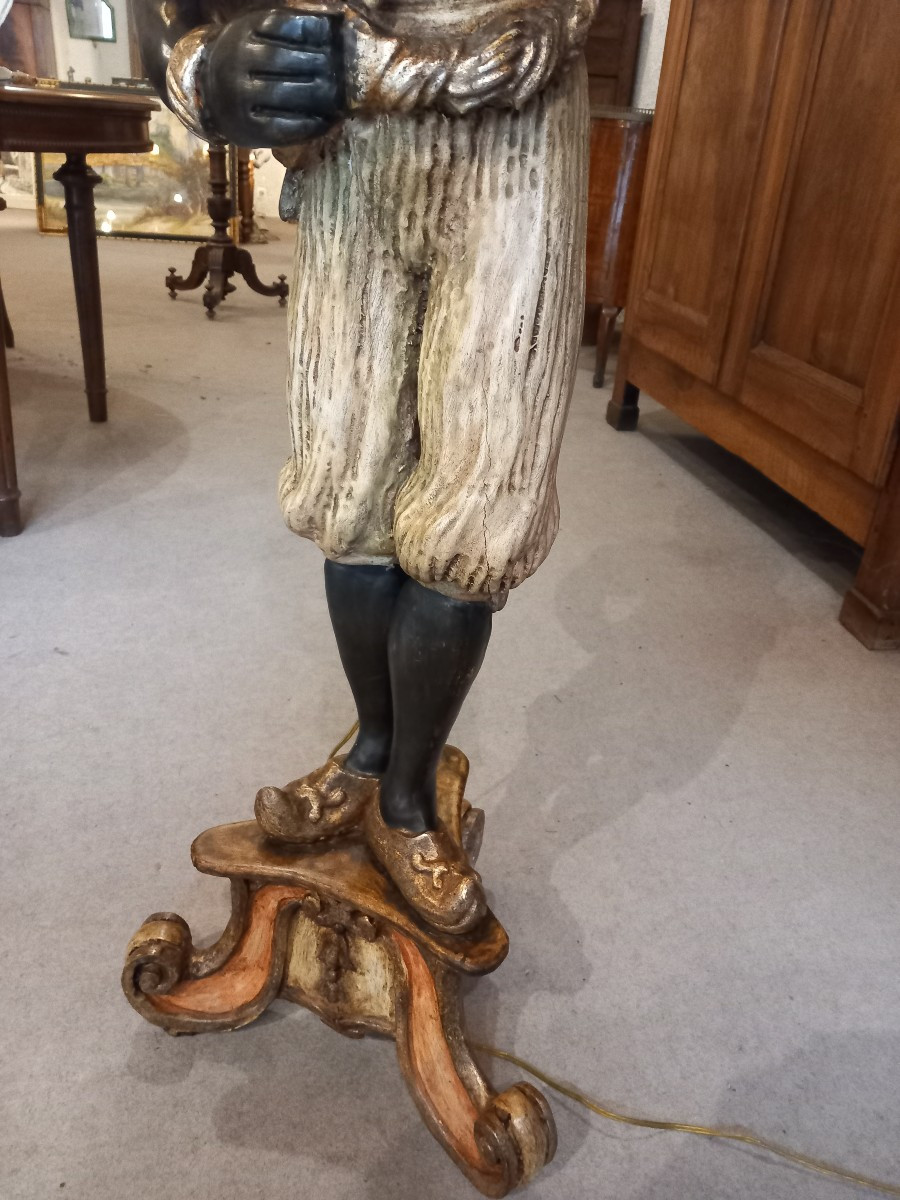  Nubien porte-torchère, bois sculpté polychrome, fin 19ème.-photo-1