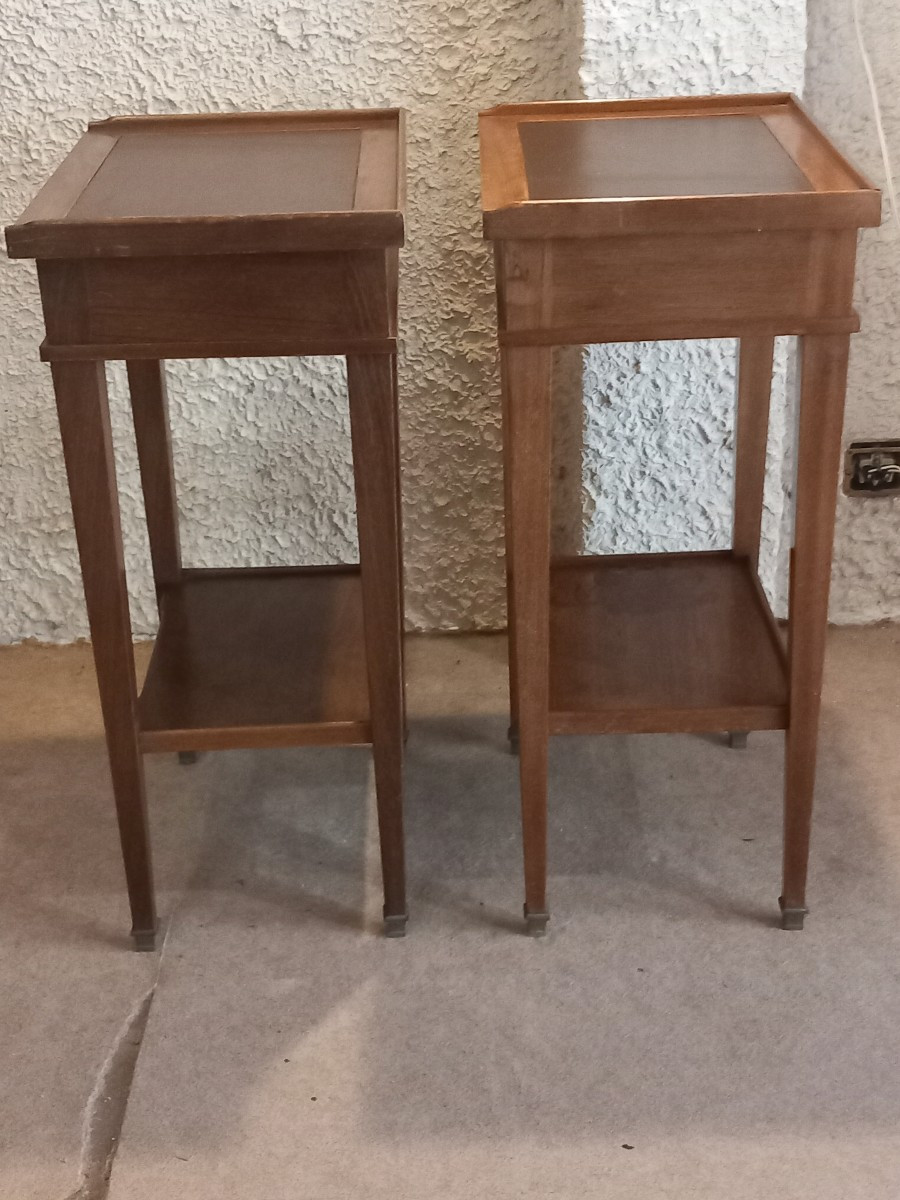 Paire de petites tables Louis XVI, en noyer. Epoque fin 19ème.-photo-2