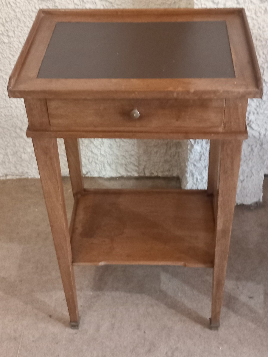 Paire de petites tables Louis XVI, en noyer. Epoque fin 19ème.-photo-4