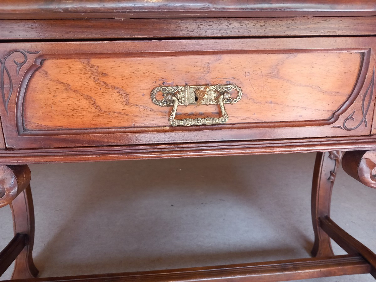 Bureau Art Nouveau aux 'chardons', époque 1900, en acajou.-photo-2