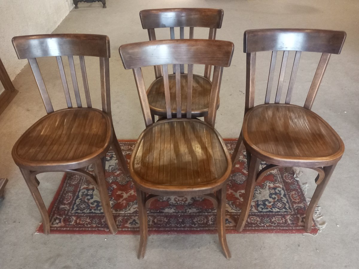 Série de 4 chaises bistrot "BAUMANN", d'époque Art Déco. 