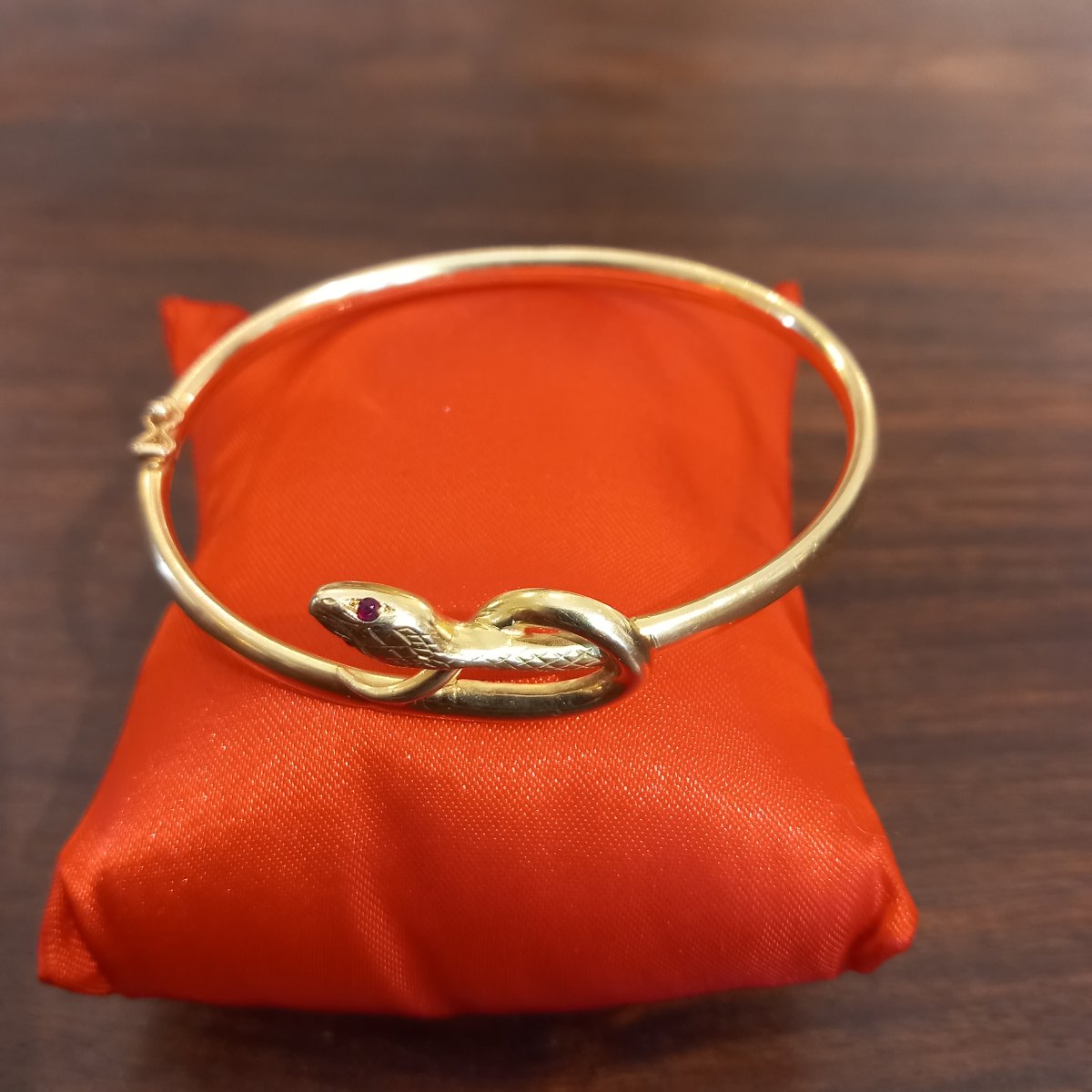 "snake" Bangle Bracelet, 18-karat Gold, 2 Rubies. Art Nouveau. 