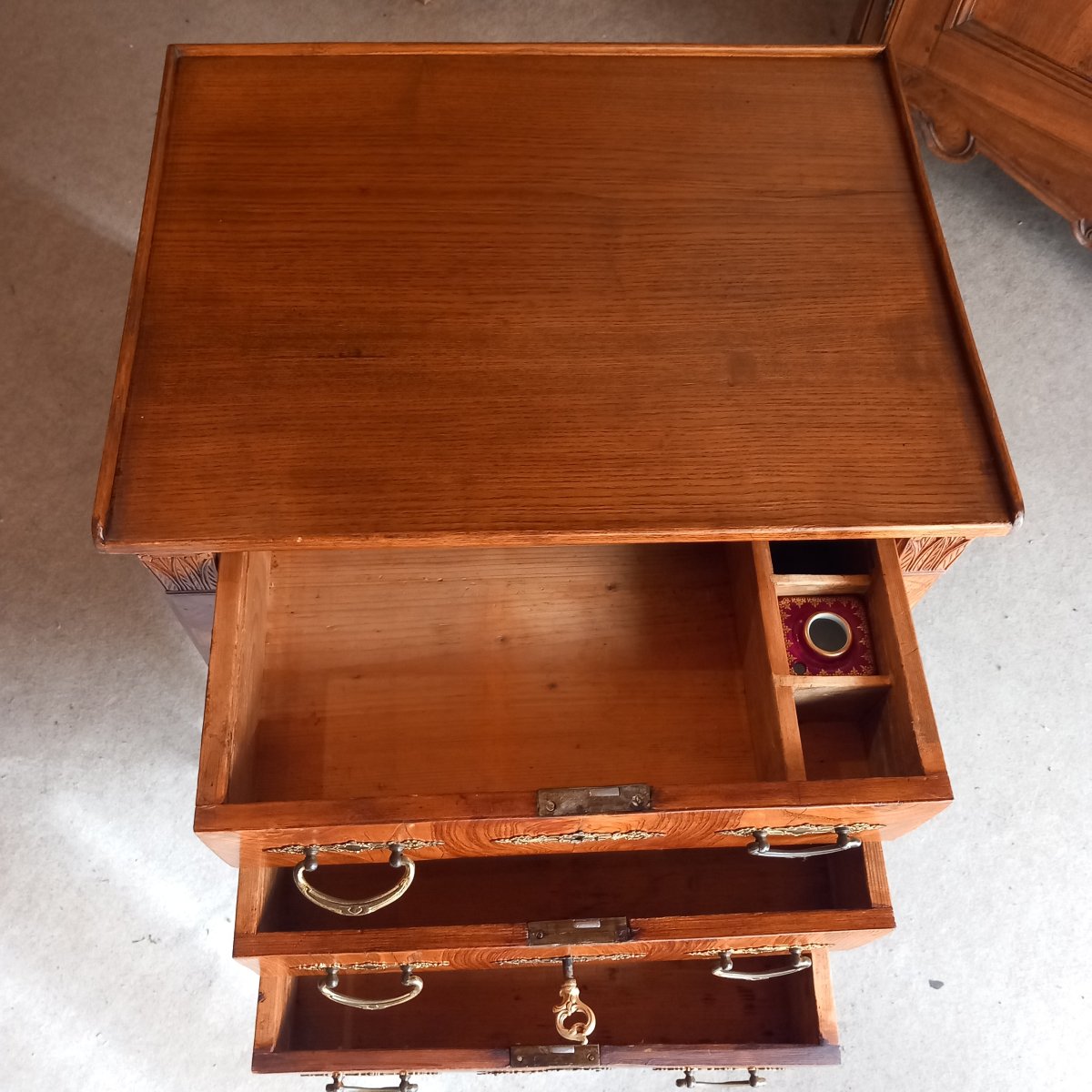 Chiffonnier Directoire, d'époque fin 19ème, en frêne  et loupe. -photo-2
